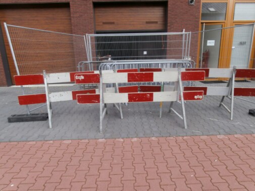 Wij leveren de afzetting bij ad-hoc en bij spoed binnen twee uur bij u op locatie af.